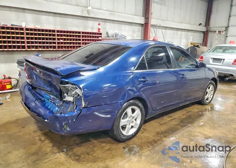 2005 Toyota Camry Le z USA, uszkodzony, nr VIN 4T1BE32KX5U079599